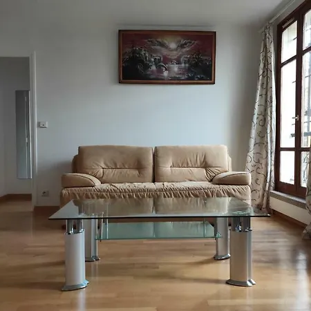 Paris Metro Apartment